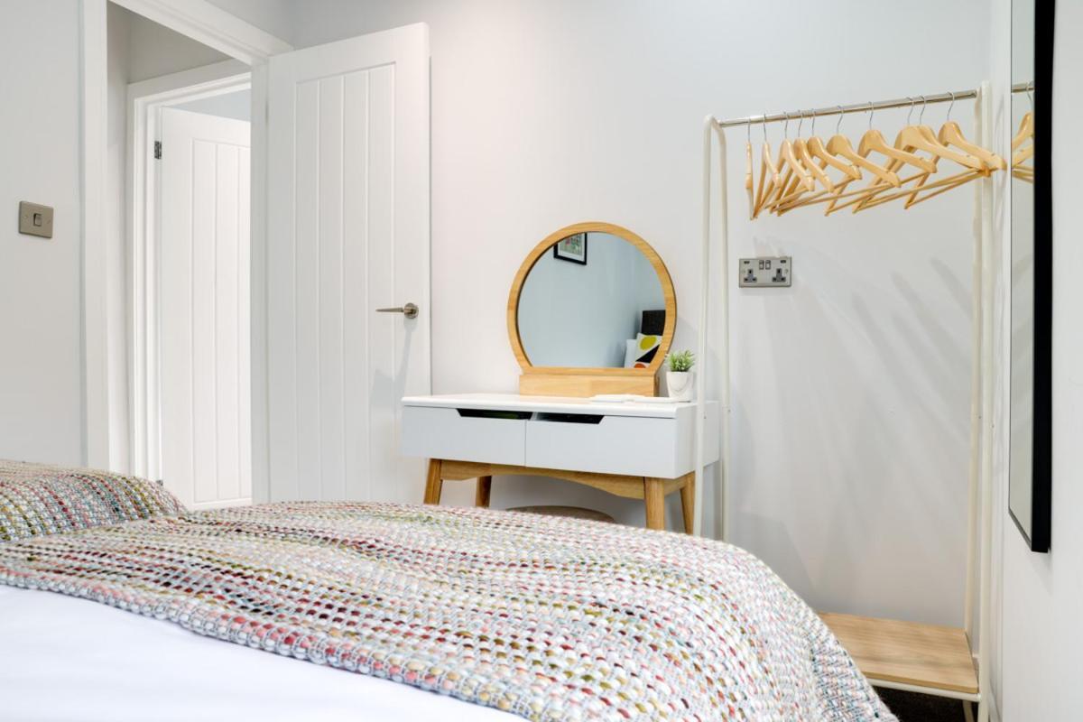 Beam End - Modern 2-bedroom Stone * Snainton